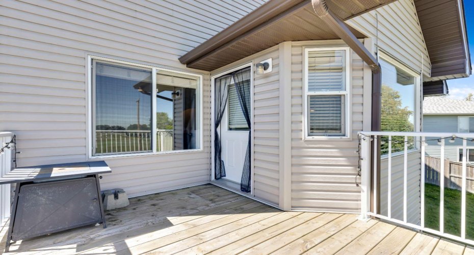 148 Hillcrest Boulevard, Strathmore, Alberta T1P 0A3, 3 Bedroom Bedrooms, 0 ,4 BathroomBathrooms,Residential,For Sale,Hillcrest,0,A2328388