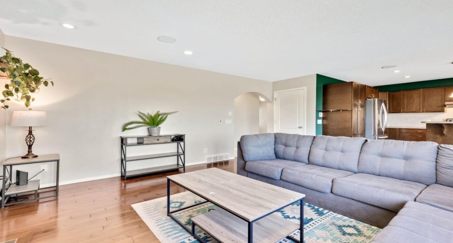 148 Hillcrest Boulevard, Strathmore, Alberta T1P 0A3, 3 Bedroom Bedrooms, 0 ,4 BathroomBathrooms,Residential,For Sale,Hillcrest,0,A2328388