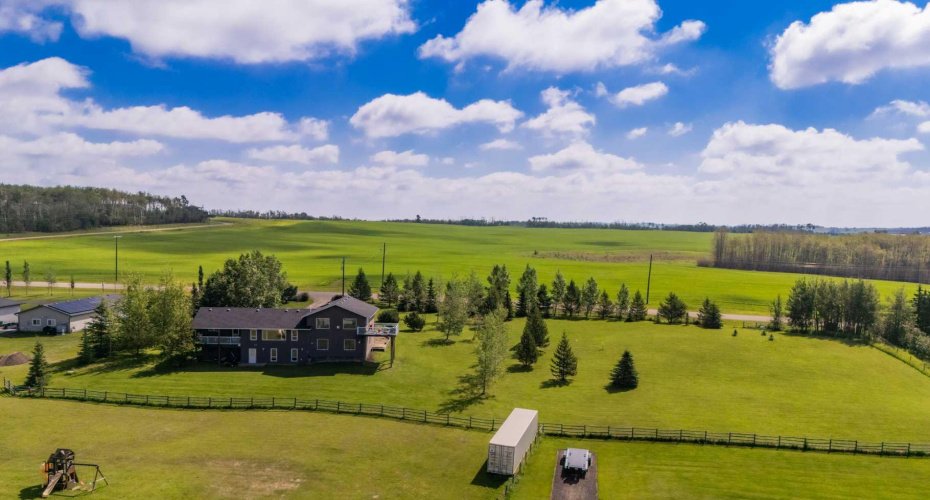 421026 Range Road 284, Rural Ponoka County, Alberta T0C 2J0, 6 Bedroom Bedrooms, 0 ,4 BathroomBathrooms,Residential,For Sale,Range Road 284,0,A2328402