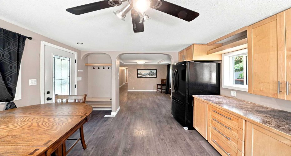 4516 48 Avenue, Sylvan Lake, Alberta T4S 1L8, 3 Bedroom Bedrooms, 0 ,1 BathroomBathrooms,Mobile,For Sale,48 Avenue,0,A2328422