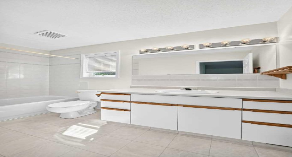 5 23 Avenue Close, Bowden, Alberta T0M 0K0, 3 Bedroom Bedrooms, 0 ,3 BathroomBathrooms,Residential,For Sale,23,0,A2328448