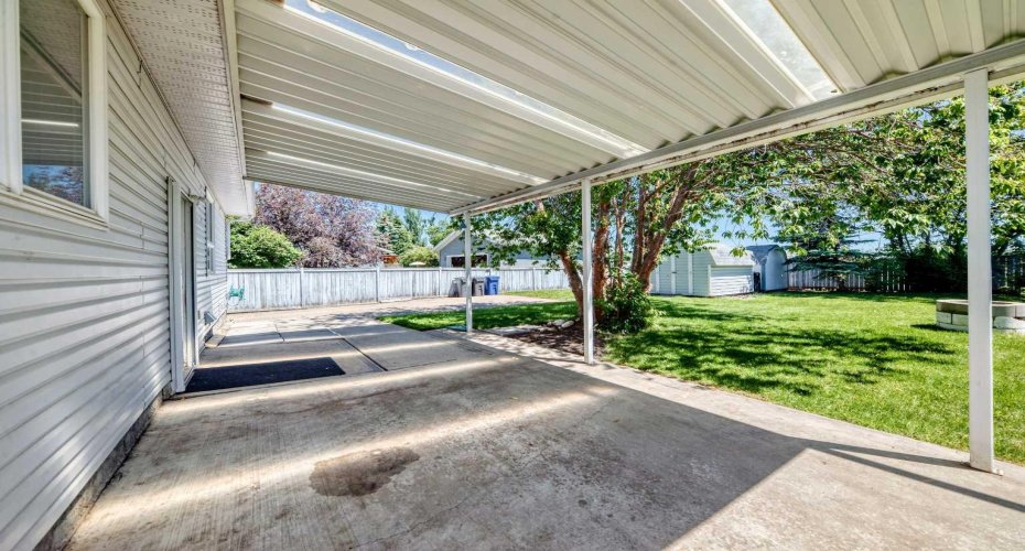 5 23 Avenue Close, Bowden, Alberta T0M 0K0, 3 Bedroom Bedrooms, 0 ,3 BathroomBathrooms,Residential,For Sale,23,0,A2328448