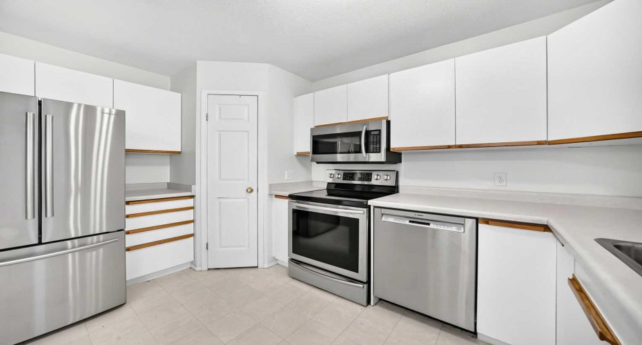 5 23 Avenue Close, Bowden, Alberta T0M 0K0, 3 Bedroom Bedrooms, 0 ,3 BathroomBathrooms,Residential,For Sale,23,0,A2328448
