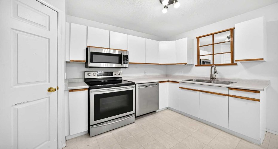 5 23 Avenue Close, Bowden, Alberta T0M 0K0, 3 Bedroom Bedrooms, 0 ,3 BathroomBathrooms,Residential,For Sale,23,0,A2328448