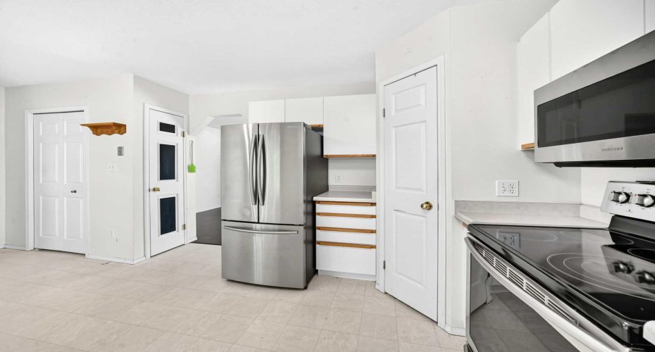 5 23 Avenue Close, Bowden, Alberta T0M 0K0, 3 Bedroom Bedrooms, 0 ,3 BathroomBathrooms,Residential,For Sale,23,0,A2328448