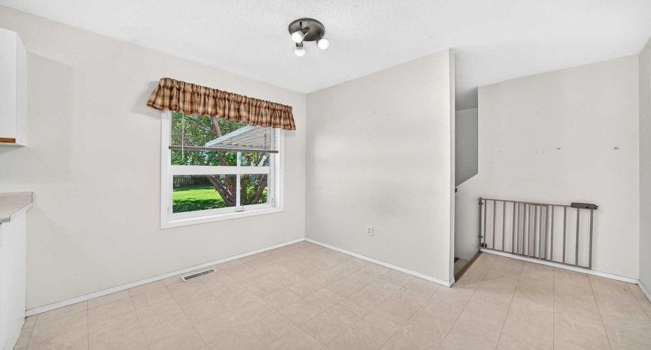 5 23 Avenue Close, Bowden, Alberta T0M 0K0, 3 Bedroom Bedrooms, 0 ,3 BathroomBathrooms,Residential,For Sale,23,0,A2328448