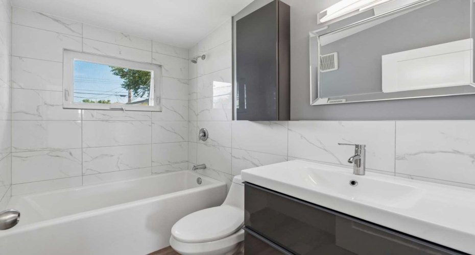 916 Mayland Drive, Calgary, Alberta T2E 6C4, 3 Bedroom Bedrooms, 0 ,1 BathroomBathrooms,Residential,For Sale,Mayland,0,A2328461