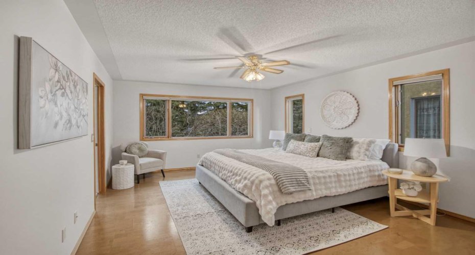 240 Varsity Estates Terrace, Calgary, Alberta T3B 5J4, 4 Bedroom Bedrooms, 0 ,3 BathroomBathrooms,Residential,For Sale,Varsity Estates,0,A2328479