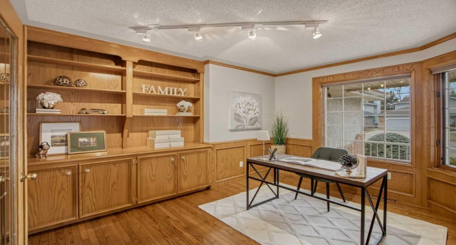 240 Varsity Estates Terrace, Calgary, Alberta T3B 5J4, 4 Bedroom Bedrooms, 0 ,3 BathroomBathrooms,Residential,For Sale,Varsity Estates,0,A2328479