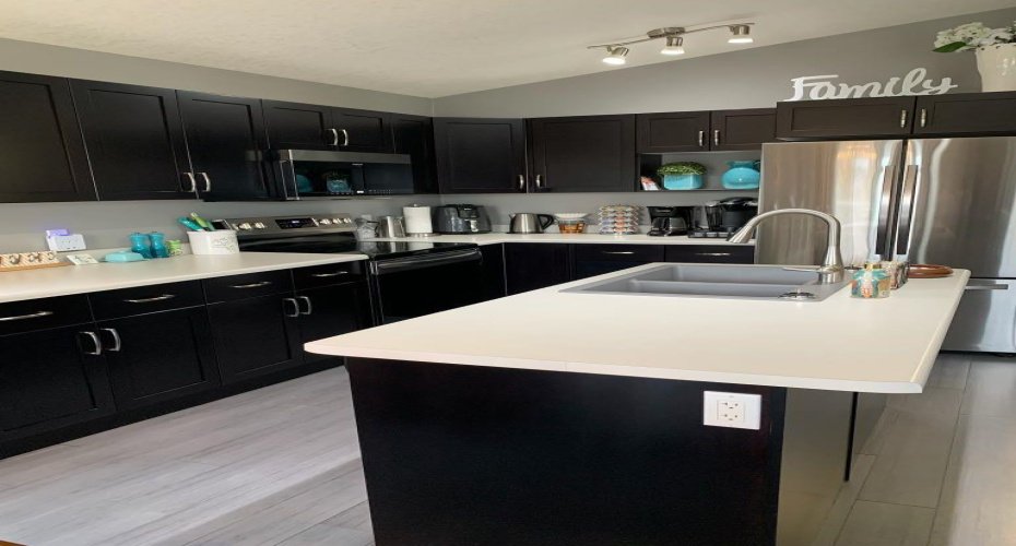 12307 103 Street, Grande Prairie, Alberta T8V 2L4, 3 Bedroom Bedrooms, 0 ,2 BathroomBathrooms,Residential,For Sale,103,0,A2328488