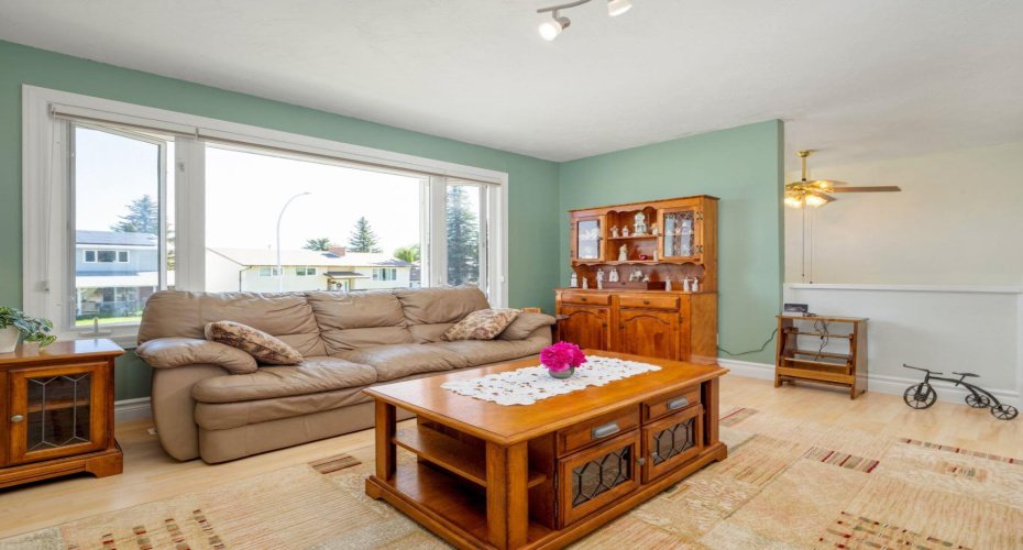 580 McDougall Street, Pincher Creek, Alberta T0K 1W0, 4 Bedroom Bedrooms, 0 ,3 BathroomBathrooms,Residential,For Sale,McDougall,0,A2328498