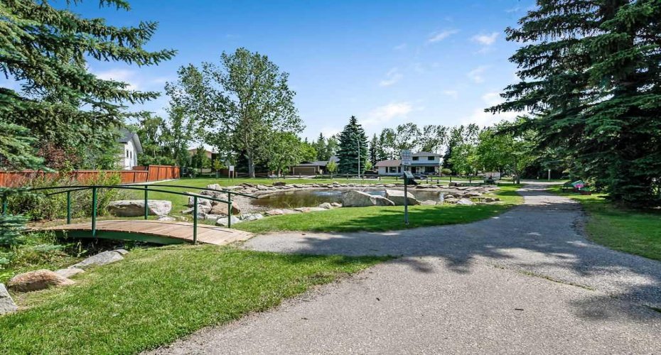 22 Robinson Drive, Okotoks, Alberta T1S 1C4, 4 Bedroom Bedrooms, 0 ,3 BathroomBathrooms,Residential,For Sale,Robinson,0,A2328510