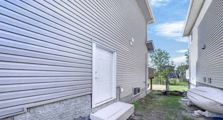 Side Entery door