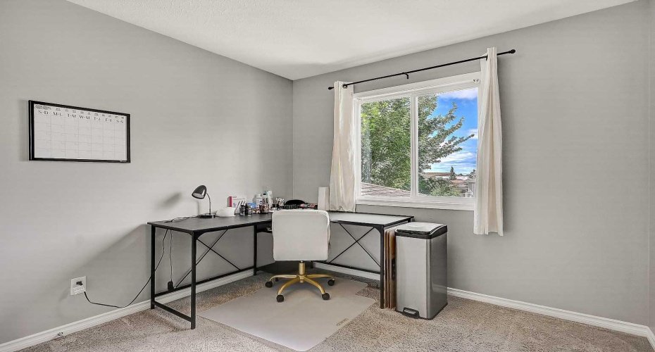9105 91 Street, Grande Prairie, Alberta T8X 0E6, 3 Bedroom Bedrooms, 0 ,2 BathroomBathrooms,Residential,For Sale,91,0,A2328523