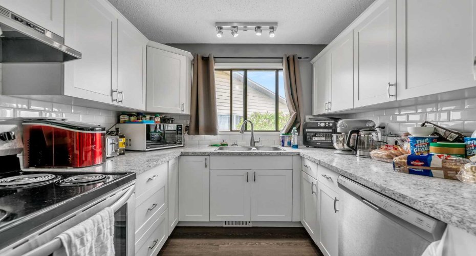 319 Templemont Place, Calgary, Alberta T1Y 5A7, 2 Bedroom Bedrooms, 0 ,2 BathroomBathrooms,Residential,For Sale,Templemont,0,A2328531
