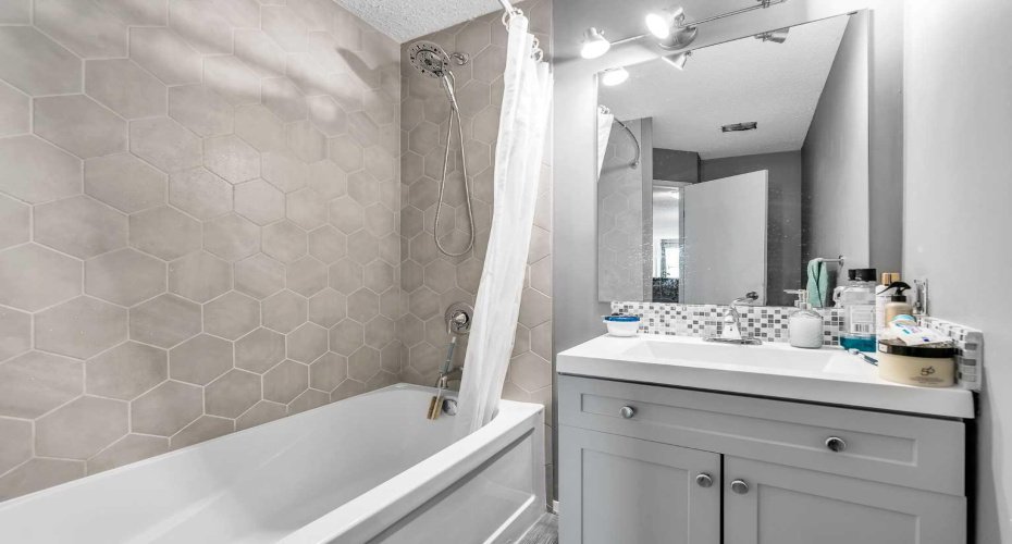319 Templemont Place, Calgary, Alberta T1Y 5A7, 2 Bedroom Bedrooms, 0 ,2 BathroomBathrooms,Residential,For Sale,Templemont,0,A2328531