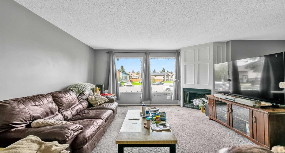 319 Templemont Place, Calgary, Alberta T1Y 5A7, 2 Bedroom Bedrooms, 0 ,2 BathroomBathrooms,Residential,For Sale,Templemont,0,A2328531
