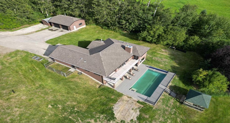 18321 HIGHWAY 16 E, Rural Yellowhead County, Alberta T7E 3B4, 4 Bedroom Bedrooms, 0 ,3 BathroomBathrooms,Residential,For Sale,HIGHWAY 16 E,0,A2328545