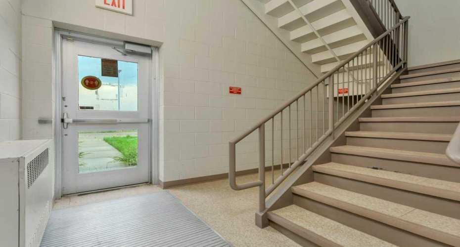 33 Schenk Industrial Road, Sylvan Lake, Alberta T4S 2J9, 0 , 0 ,0,Commercial,For Lease,Schenk Industrial,0,A2328547
