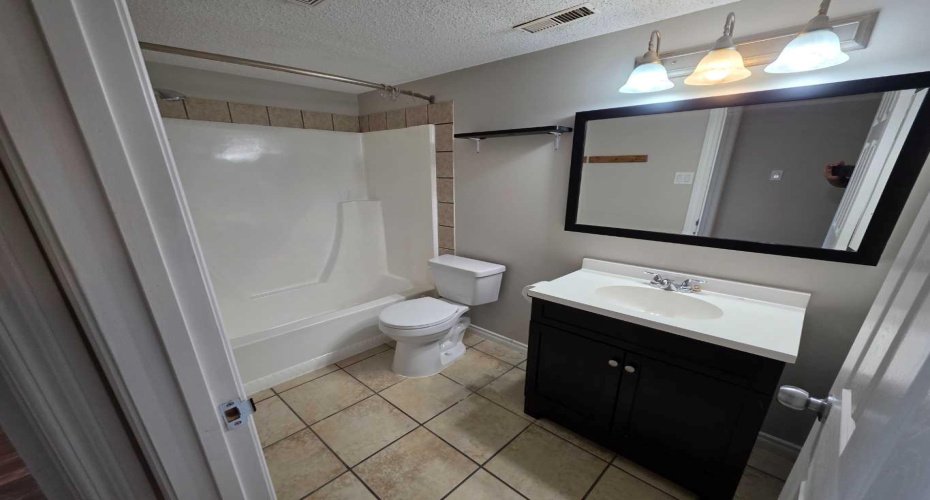 3514 20 Avenue, Lethbridge, Alberta T1k 4G4, 2 Bedroom Bedrooms, 0 ,2 BathroomBathrooms,Residential,For Sale,20,0,A2328556