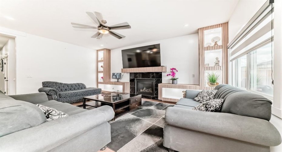 127 Saddlecrest Grove, Calgary, Alberta T3J2K3, 5 Bedroom Bedrooms, 0 ,5 BathroomBathrooms,Residential,For Sale,Saddlecrest,0,A2304100