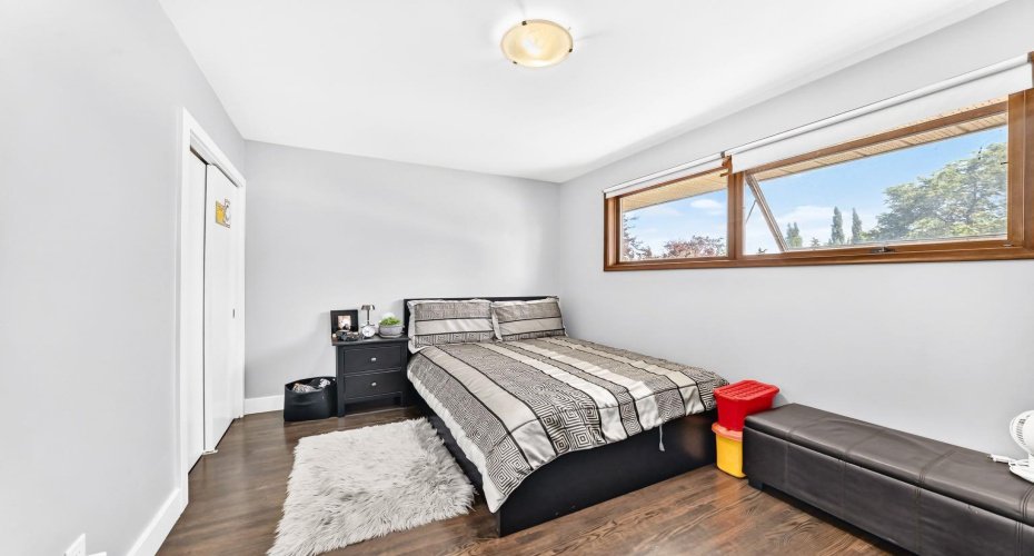 4803 5 Avenue, Calgary, Alberta T3C 0C7, 3 Bedroom Bedrooms, 0 ,2 BathroomBathrooms,Residential,For Sale,5,0,A2327188