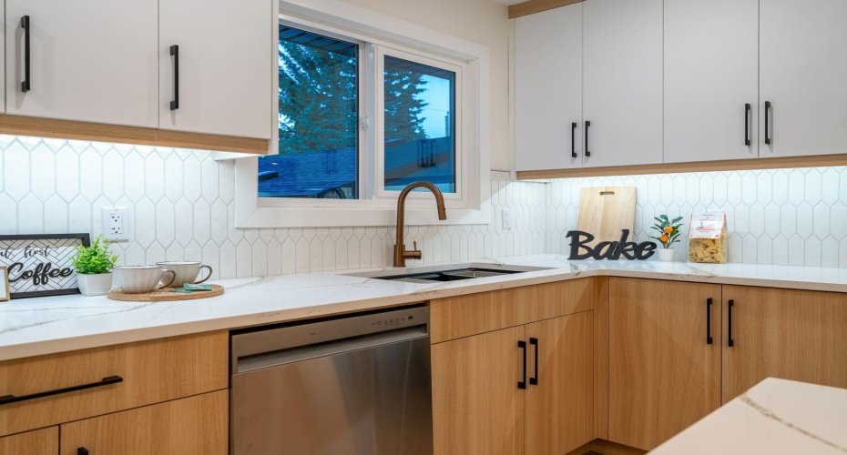 44 Fraser Road, Calgary, Alberta T2H1E3, 4 Bedroom Bedrooms, 0 ,3 BathroomBathrooms,Residential,For Sale,Fraser,0,A2327763