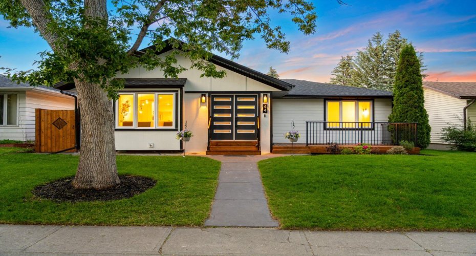 44 Fraser Road, Calgary, Alberta T2H1E3, 4 Bedroom Bedrooms, 0 ,3 BathroomBathrooms,Residential,For Sale,Fraser,0,A2327763