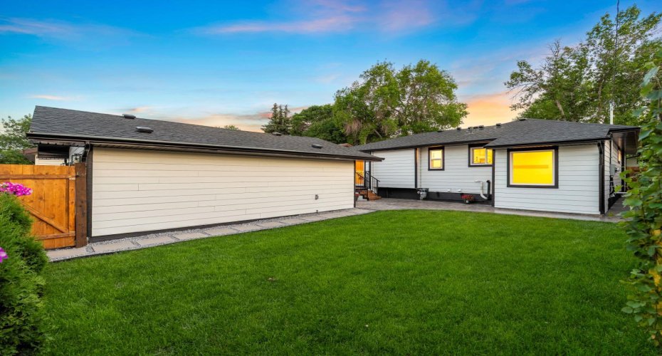 44 Fraser Road, Calgary, Alberta T2H1E3, 4 Bedroom Bedrooms, 0 ,3 BathroomBathrooms,Residential,For Sale,Fraser,0,A2327763