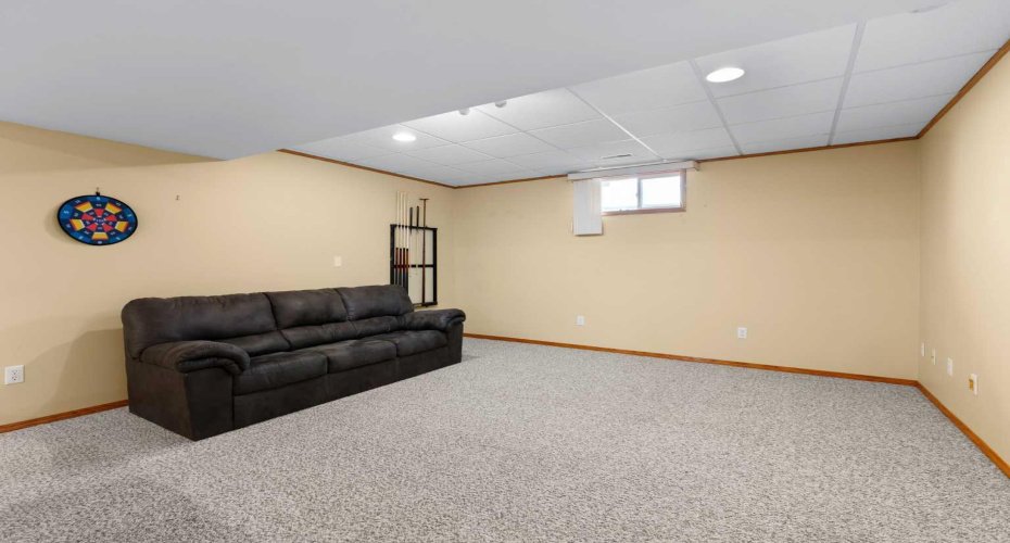 47 Taylor Avenue, Medicine Hat, Alberta T1B4B7, 5 Bedroom Bedrooms, 0 ,3 BathroomBathrooms,Residential,For Sale,Taylor,0,A2328458