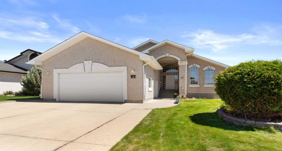 47 Taylor Avenue, Medicine Hat, Alberta T1B4B7, 5 Bedroom Bedrooms, 0 ,3 BathroomBathrooms,Residential,For Sale,Taylor,0,A2328458