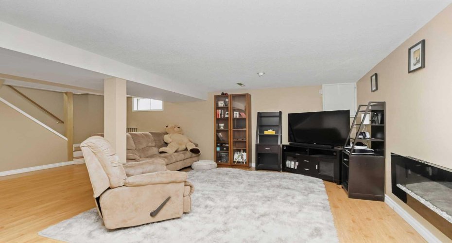 157 Rogers Crescent, Fort McMurray, Alberta T9H 2W7, 4 Bedroom Bedrooms, 0 ,3 BathroomBathrooms,Residential,For Sale,Rogers,0,A2328508