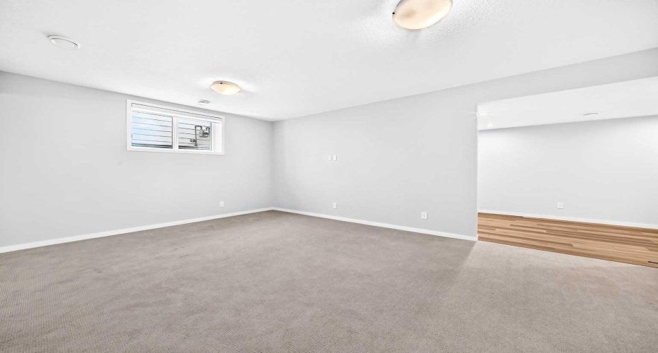 8 West Grove Link, Calgary, Alberta T3H 6E3, 4 Bedroom Bedrooms, 0 ,4 BathroomBathrooms,Residential,For Sale,West Grove,0,A2328616