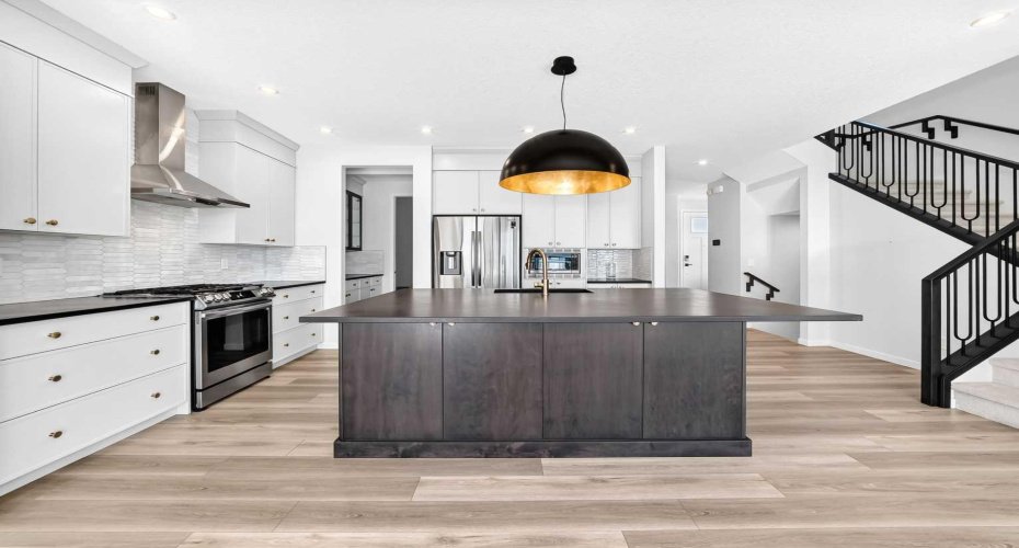 8 West Grove Link, Calgary, Alberta T3H 6E3, 4 Bedroom Bedrooms, 0 ,4 BathroomBathrooms,Residential,For Sale,West Grove,0,A2328616
