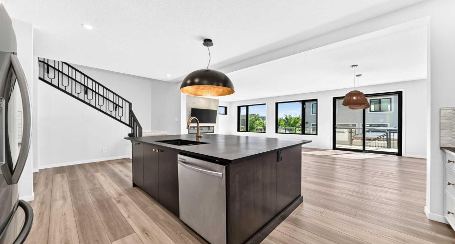 8 West Grove Link, Calgary, Alberta T3H 6E3, 4 Bedroom Bedrooms, 0 ,4 BathroomBathrooms,Residential,For Sale,West Grove,0,A2328616