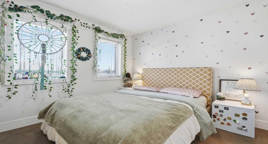 2nd or 3 upper level bedrooms