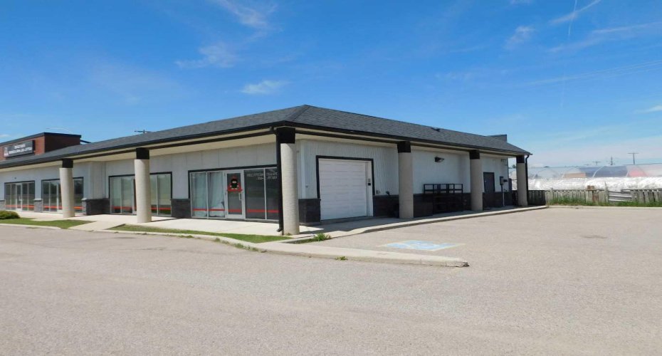 220 North Railway Street, Okotoks, Alberta T1S 0E2, ,Commercial,For Sale,DECOR POINT ,North Railway,A2328706