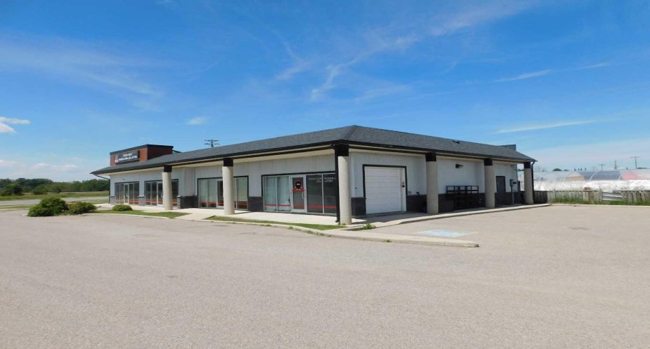 220 North Railway Street, Okotoks, Alberta T1S 0E2, ,Commercial,For Sale,DECOR POINT ,North Railway,A2328706