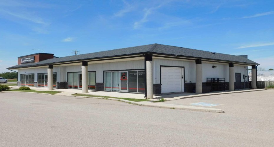 220 North Railway Street, Okotoks, Alberta T1S 0E2, ,Commercial,For Sale,DECOR POINT ,North Railway,A2328706