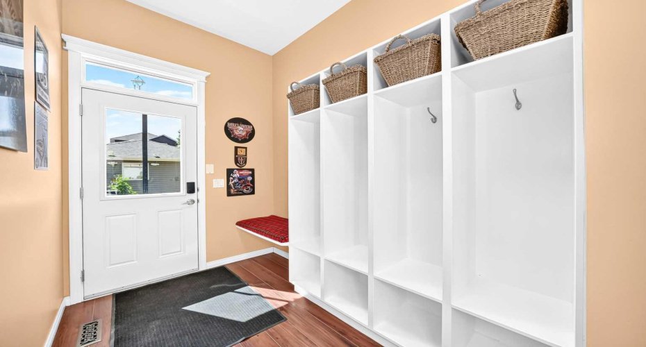 29 Westridge Crescent, Okotoks, Alberta T1S 0G7, 5 Bedrooms Bedrooms, ,4 BathroomsBathrooms,Residential,For Sale,Westridge,A2328717