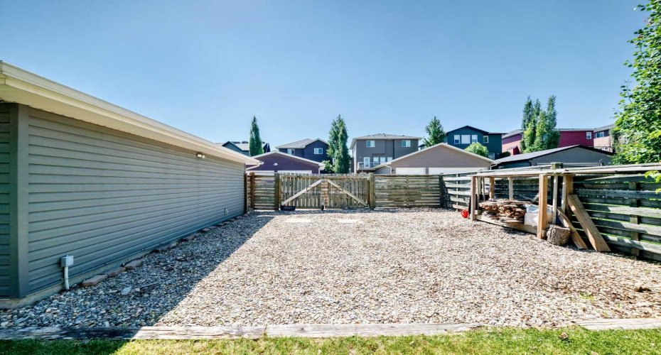 29 Westridge Crescent, Okotoks, Alberta T1S 0G7, 5 Bedrooms Bedrooms, ,4 BathroomsBathrooms,Residential,For Sale,Westridge,A2328717