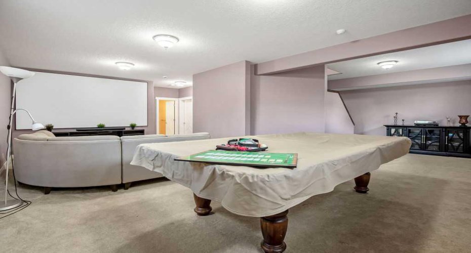 105 Lang Place, Okotoks, Alberta T1S 1W8, 4 Bedrooms Bedrooms, ,4 BathroomsBathrooms,Residential,For Sale,Lang,A2301740