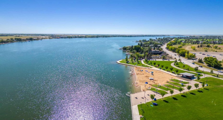 83 Dawson Wharf Mount, Chestermere, Alberta T1X 2X6, 5 Bedrooms Bedrooms, ,5 BathroomsBathrooms,Residential,For Sale,Dawson Wharf,A2305515