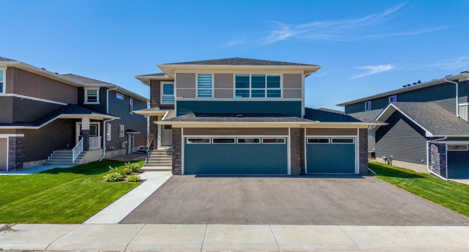 Landscaping has been virtually staged