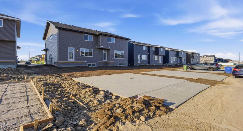 235 Waterford Heights, Chestermere, Alberta T1X 3B7, 3 Bedrooms Bedrooms, ,3 BathroomsBathrooms,Residential,For Sale,Waterford,A2328550