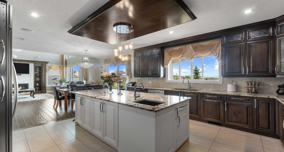 255 Stonemere Green, Chestermere, Alberta T1X 0X5, 6 Bedrooms Bedrooms, ,5 BathroomsBathrooms,Residential,For Sale,Stonemere,A2328957