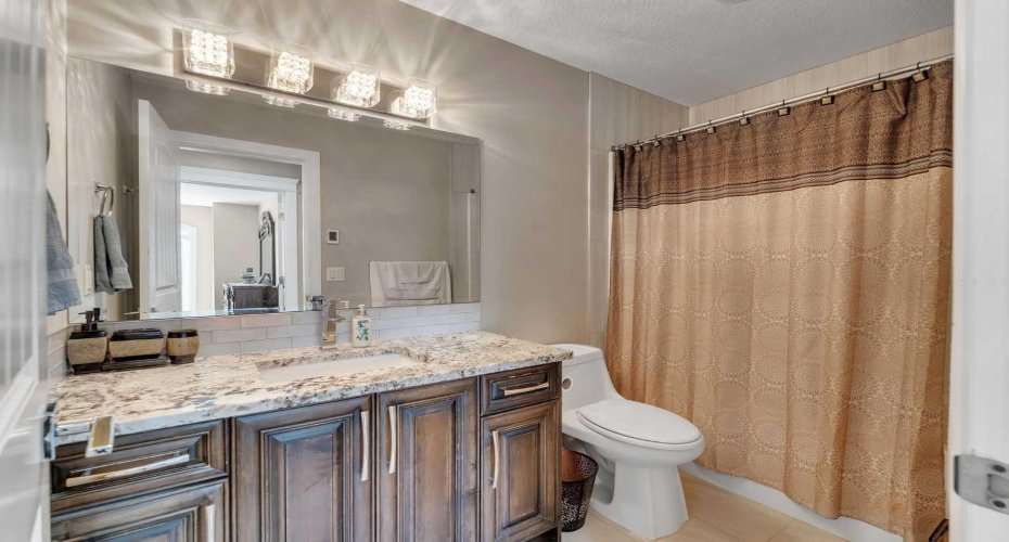 255 Stonemere Green, Chestermere, Alberta T1X 0X5, 6 Bedrooms Bedrooms, ,5 BathroomsBathrooms,Residential,For Sale,Stonemere,A2328957