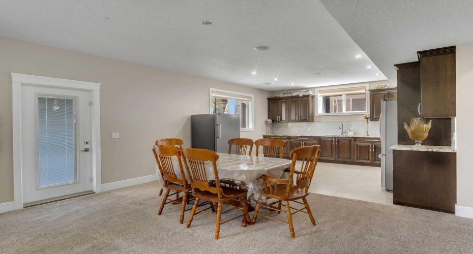 255 Stonemere Green, Chestermere, Alberta T1X 0X5, 6 Bedrooms Bedrooms, ,5 BathroomsBathrooms,Residential,For Sale,Stonemere,A2328957