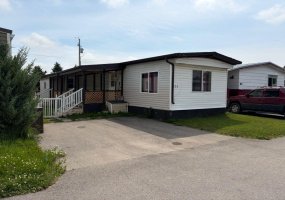 224 Polar Avenue, High River, Alberta T1V 1J5, 2 Bedrooms Bedrooms, ,1 BathroomBathrooms,Mobile,For Sale,Polar,A2329195 224 Polar Avenue, High River, Alberta T1V 1J5, 2 Bedrooms Bedrooms, ,1 BathroomBathrooms,Mobile,For Sale,Polar,A2329195