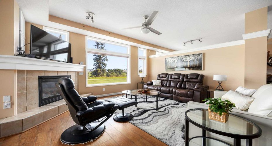 192 Crawford Drive, Cochrane, Alberta T4C 2G8, 2 Bedrooms Bedrooms, ,2 BathroomsBathrooms,Residential,For Sale,Crawford,A2325306